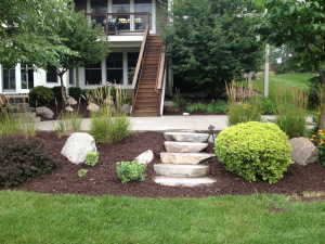 CNR Landscaping - Mulch Refresh
